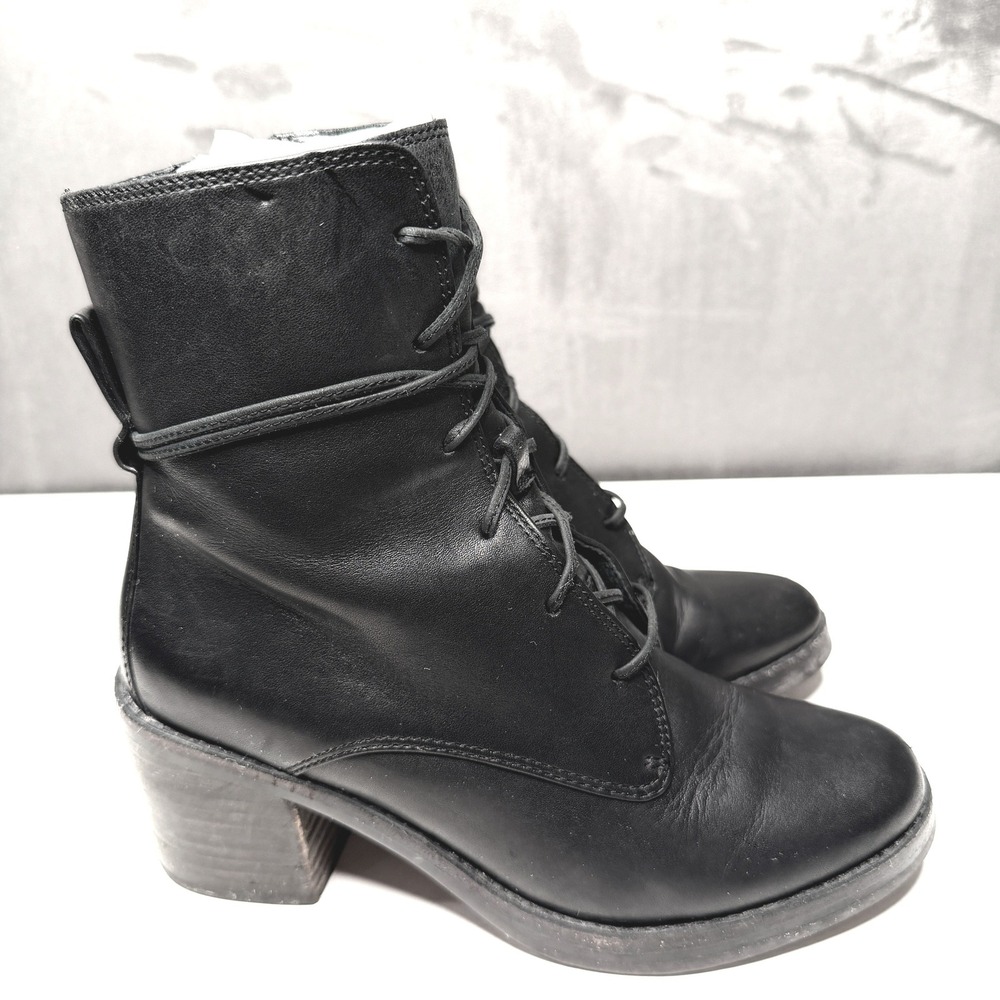 UGG Oriana Honey Boots Womens 6 Black Leather Side Zip Lace Up Fall Biker Urban